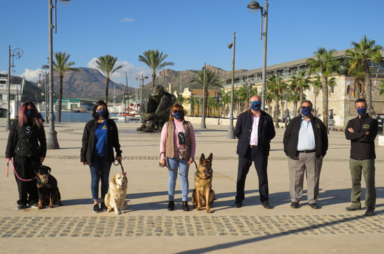 Ir a la noticia Hidrogea colabora en terapia con perros para la recuperación psicológica de víctimas de violencia de género
